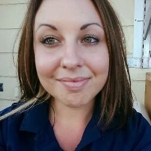 Meet your Posher, Stefanie